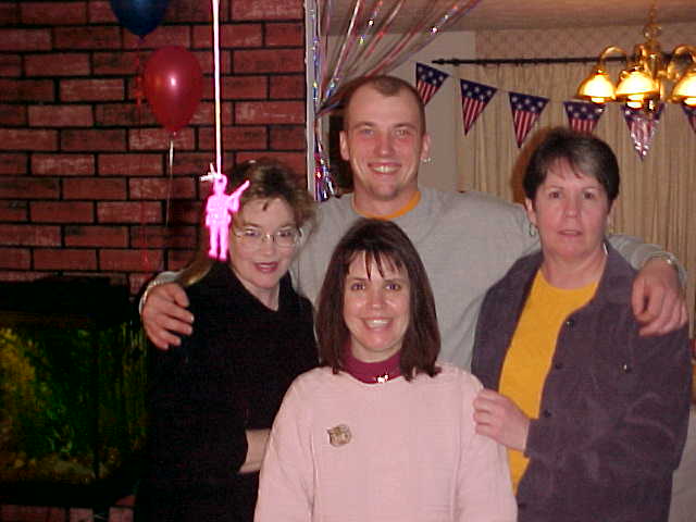 home-leave-pics12.jpg 
640 x 480 JPEG-compressed image 
(33,079 bytes)